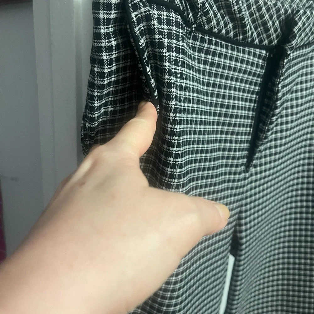 Pants. - Picture 7 of 9